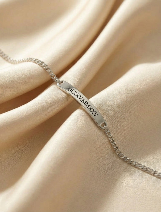 צמיד לאישה עם חריטת אישית של תאריך