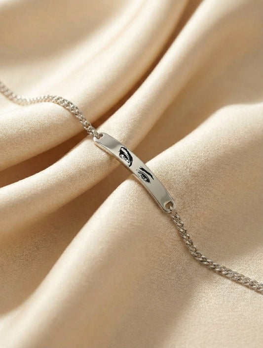 צמיד לנשים עם תמונה של העיניים שלך חרוטה