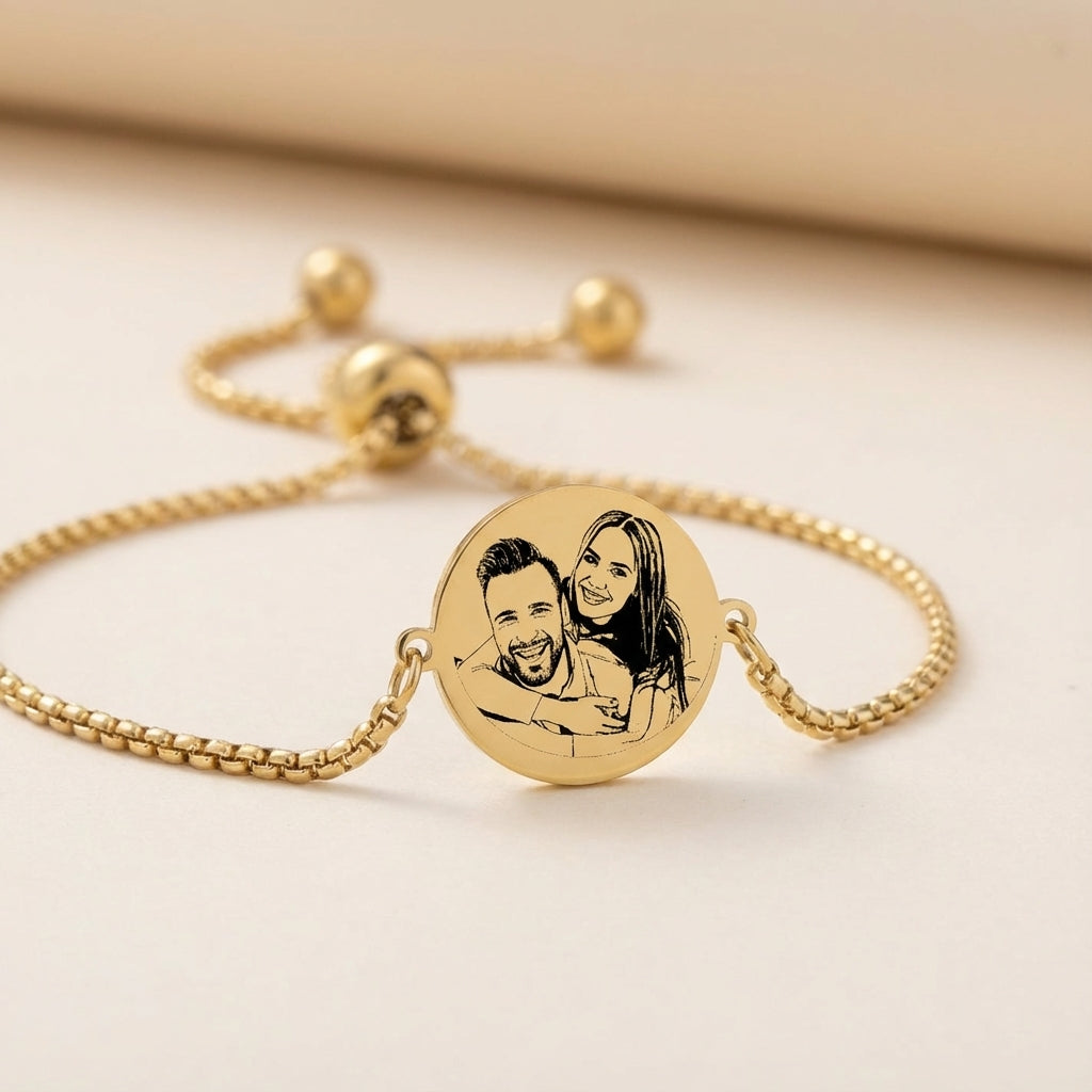 צמיד עיגול זהב , מתנה יוקרתית עם חריטת תמונה Dream Gifts