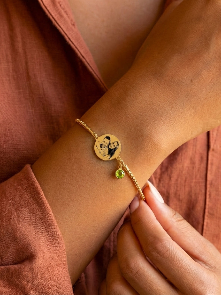 צמיד עיגול זהב , מתנה יוקרתית עם חריטת תמונה Dream Gifts