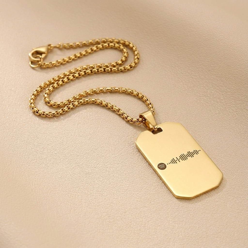 שרשרת מתומנת עם חריטה של קוד ספוטיפיי למוזיקה האהובה עליכם