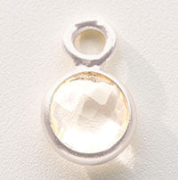 אפריל - קריסטל