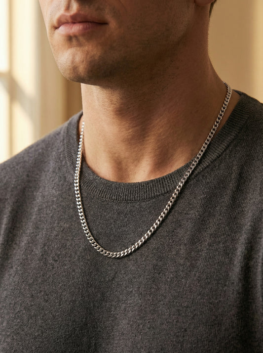 שרשרת חוליות לגבר דגם גורמט עדין 4 מ"מ – שרשרת בייסיק יוקרתית | עיצוב נקי ליום יום ולערב