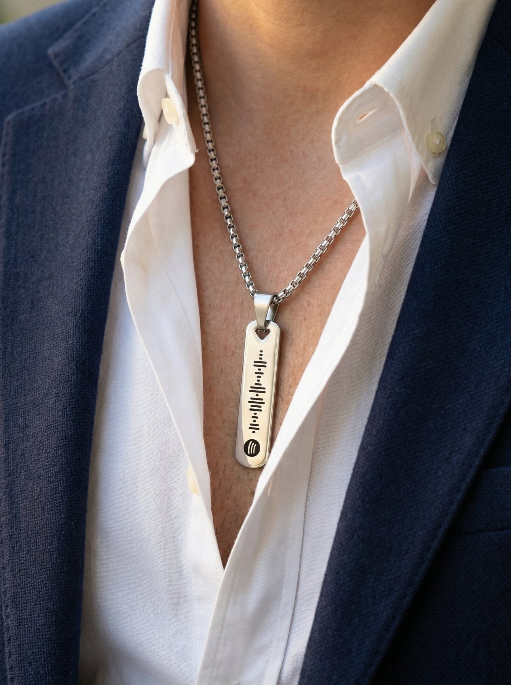 שרשרת תליון מלבנית עם חריטה אישית של קוד מוזיקה לספוטיפיי Dream Gifts