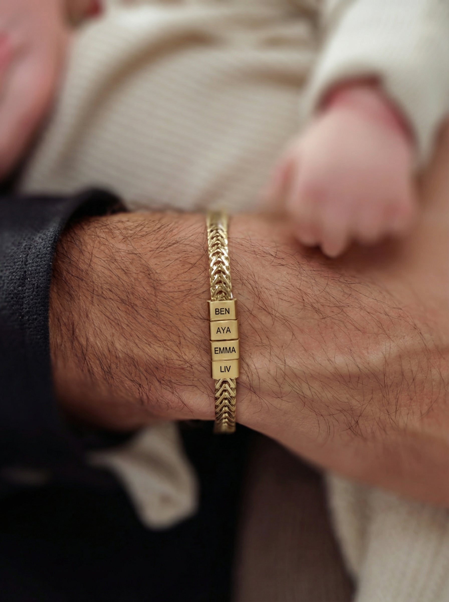 צמיד חריטה כסף עם שמות ילדים ,משפחה Dream Gifts