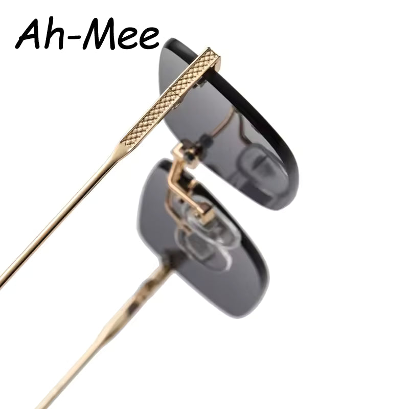 משקפי שמש עם חריטה אישית