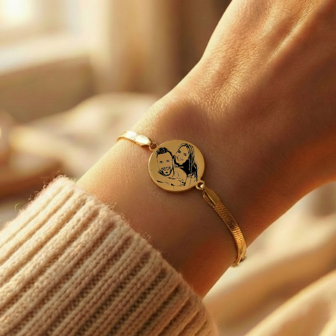 צמיד לאישה מלוטש אלגנטי עם תליון חריטה של תמונה ,משפט,אות,תאריך אישית