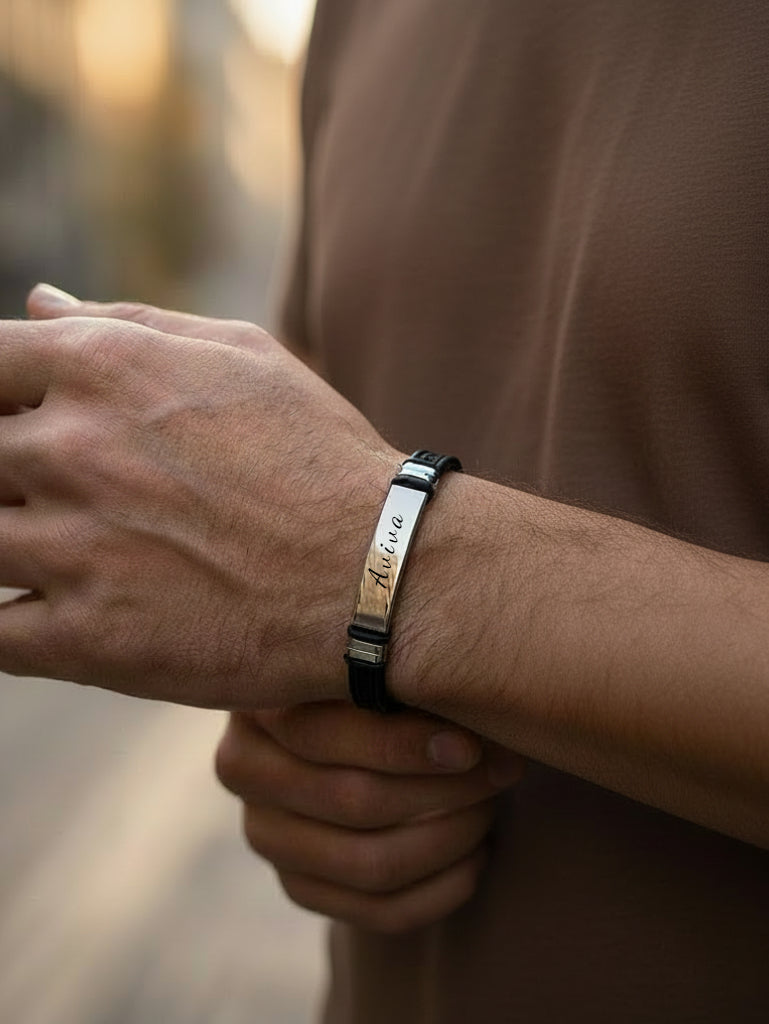 צמיד , מתנה יוקרתית לגבר עם חריטה של שם/ביטוי Dream Gifts