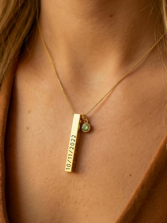 שרשרת לאישה אנכית חרוטה בהתאמה אישית - זהב