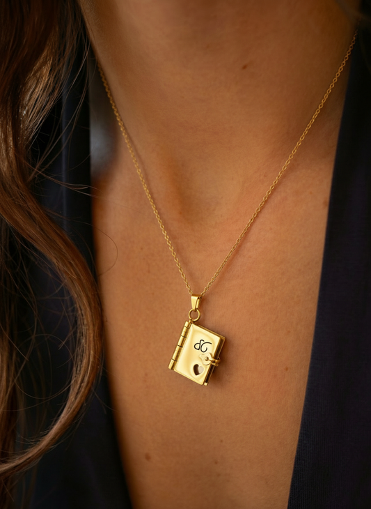 שרשרת תליון ספר חרוטה תכשיטי הודעה אישית - זהב