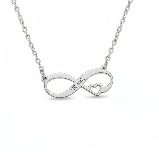 שרשרת אינפיניטי כסף עם לב וחריטה אישית – אהבה לנצח